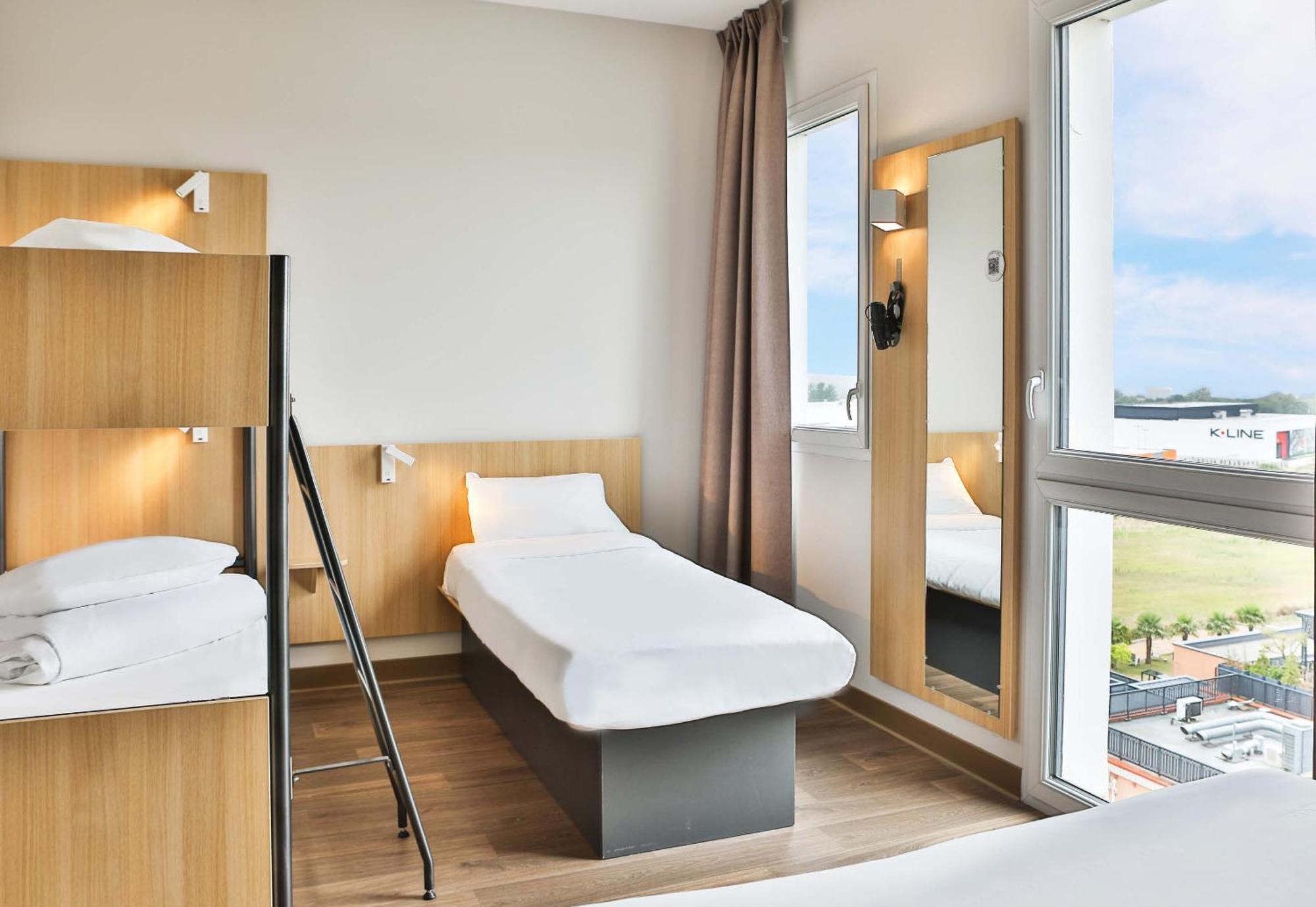 B&B Hotel เลแซร์บิเย ภายนอก รูปภาพ